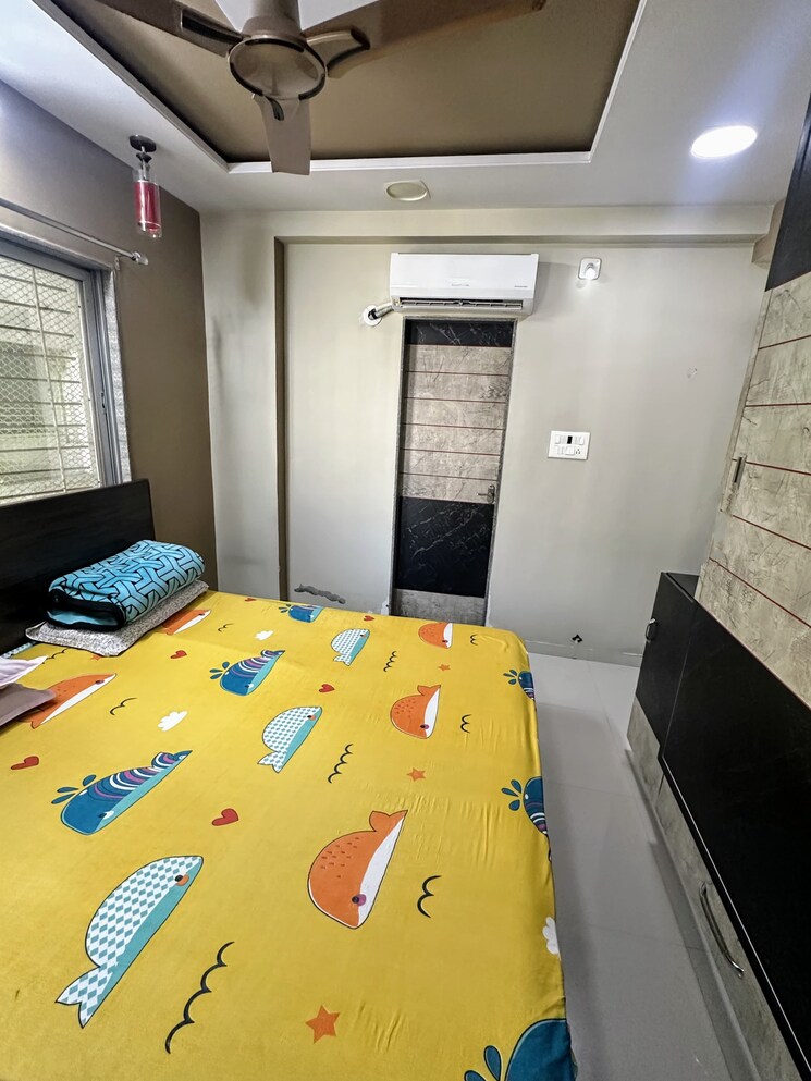 Room, canal road 3 Bedroom 2100 Sq.Ft. Apartment In Canal Road Surat 8960227