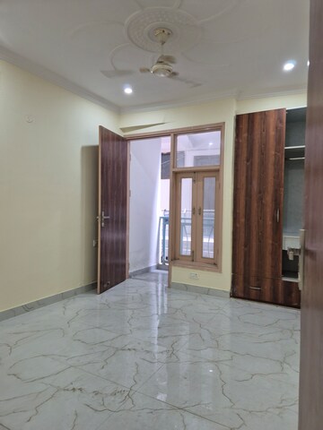 Furnished Amenities in 2 BHK Builder Floor at Palm Residency Chhatarpur, Chattarpur – for Rent