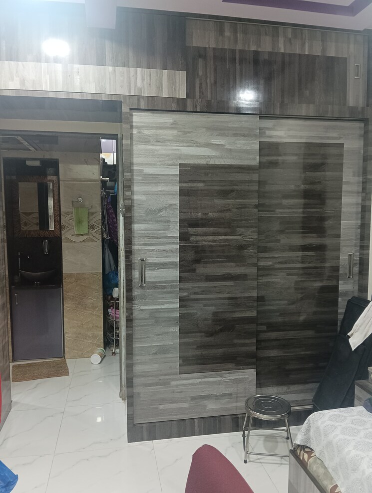  Parking, dadar west 1 Bedroom 350 Sq.Ft. Apartment In Dadar West Mumbai 8960217