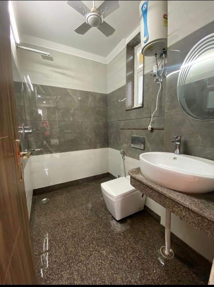 Bathroom, saket 2 Bedroom 1000 Sq.Ft. Builder Floor In Saket Delhi 8960263