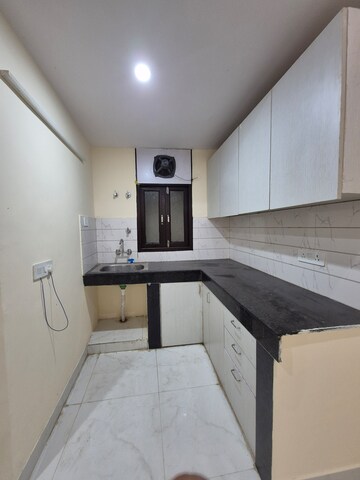 Kitchen in 1.5 BHK Builder Floor at Palm Residency Chhatarpur, Chattarpur – for Rent