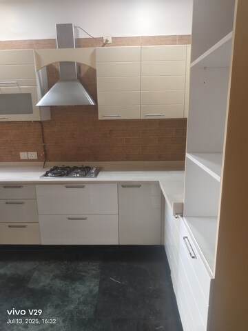Kitchen in 4 BHK Apartment at Central Park I, Sector 42 – for Rent