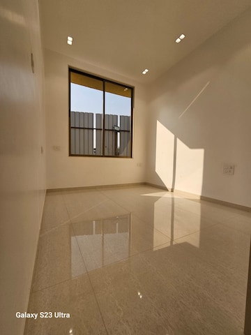 Room in 1 BHK Apartment at Thakurli – for Sale