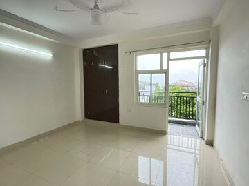 Room in 1 BHK Builder Floor at Saket – for Rent