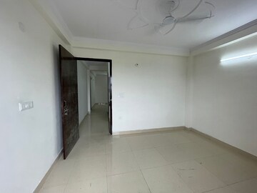 Building Lobby in 1 BHK Builder Floor at Saket – for Rent