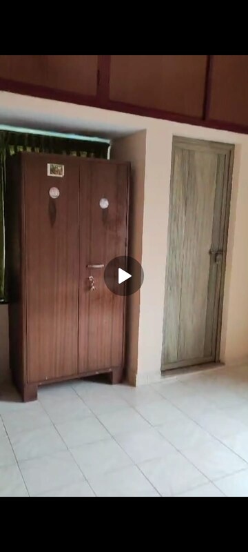 Room in 6+ BHK Independent House at Cheroor – for Sale