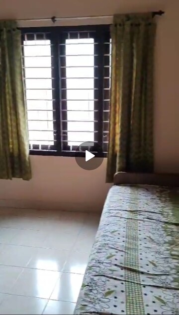 Room in 6+ BHK Independent House at Cheroor – for Sale