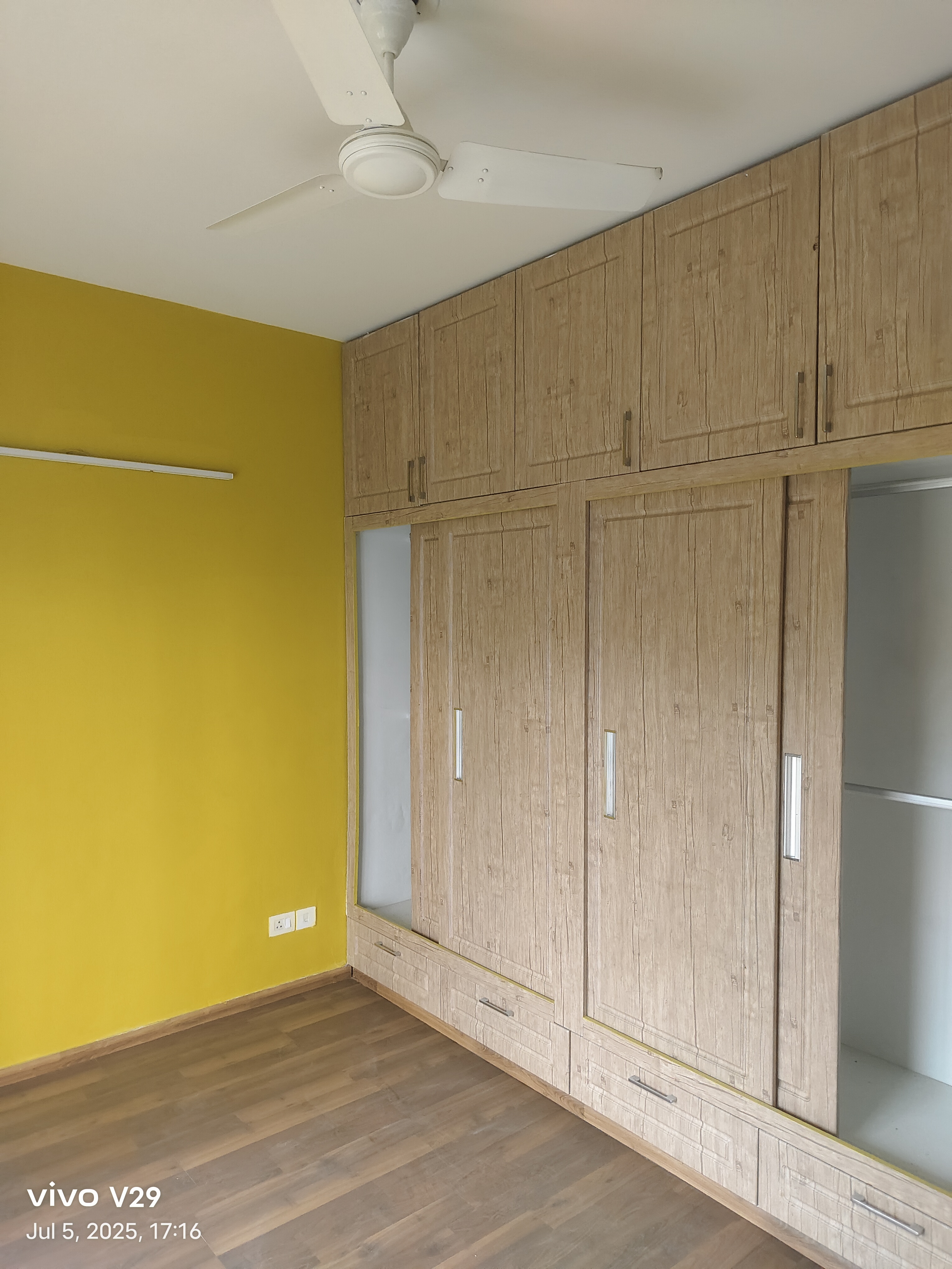 4 BHK + Pooja Room,Servant Room Penthouse For Rent in Emaar The Palm Drive-The Premier Terraces