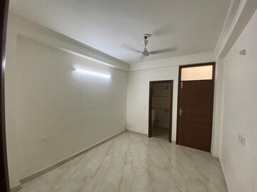 Room in 2 BHK Builder Floor at Palm Residency Chhatarpur, Chattarpur – for Rent
