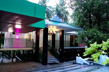 6+ BHK Independent House – Exterior View View at Wadakkanchery - for Sale