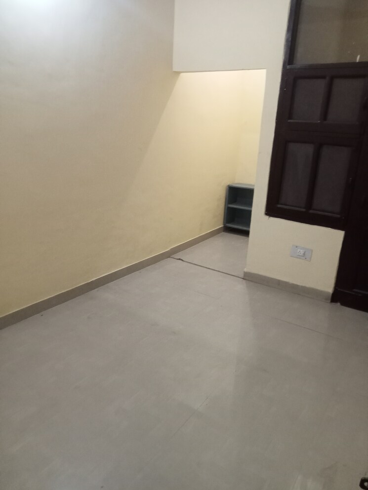 Room, virat nagar 4 Bedroom 100 Sq.Yd. Villa In Virat Nagar Panipat 8960397