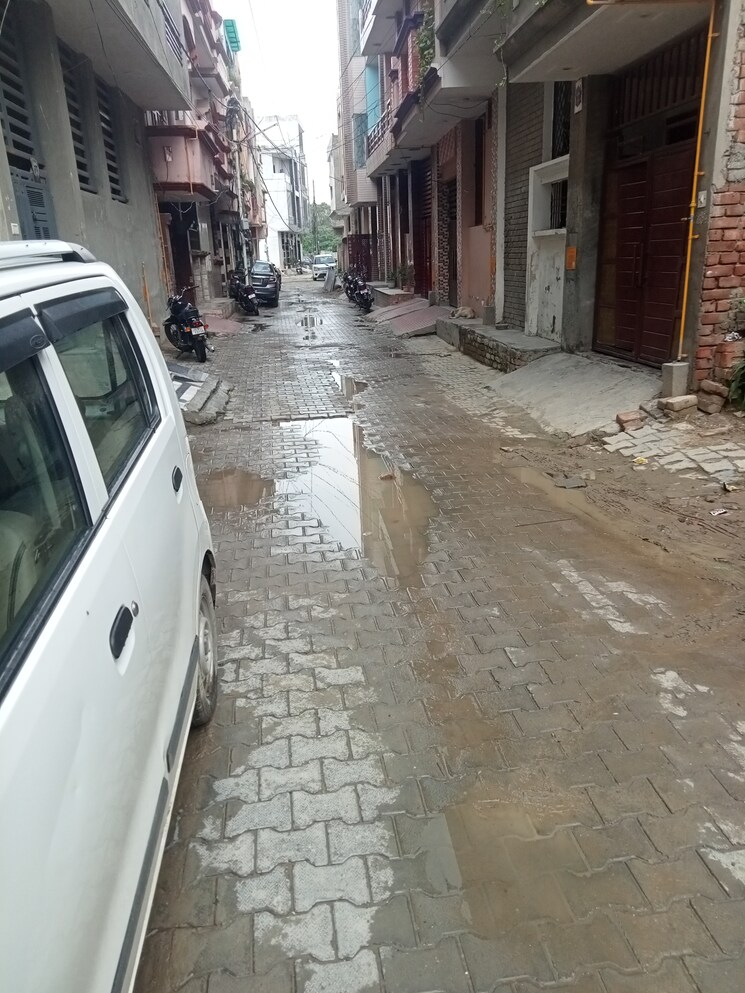 Balcony, virat nagar 4 Bedroom 100 Sq.Yd. Villa In Virat Nagar Panipat 8960397