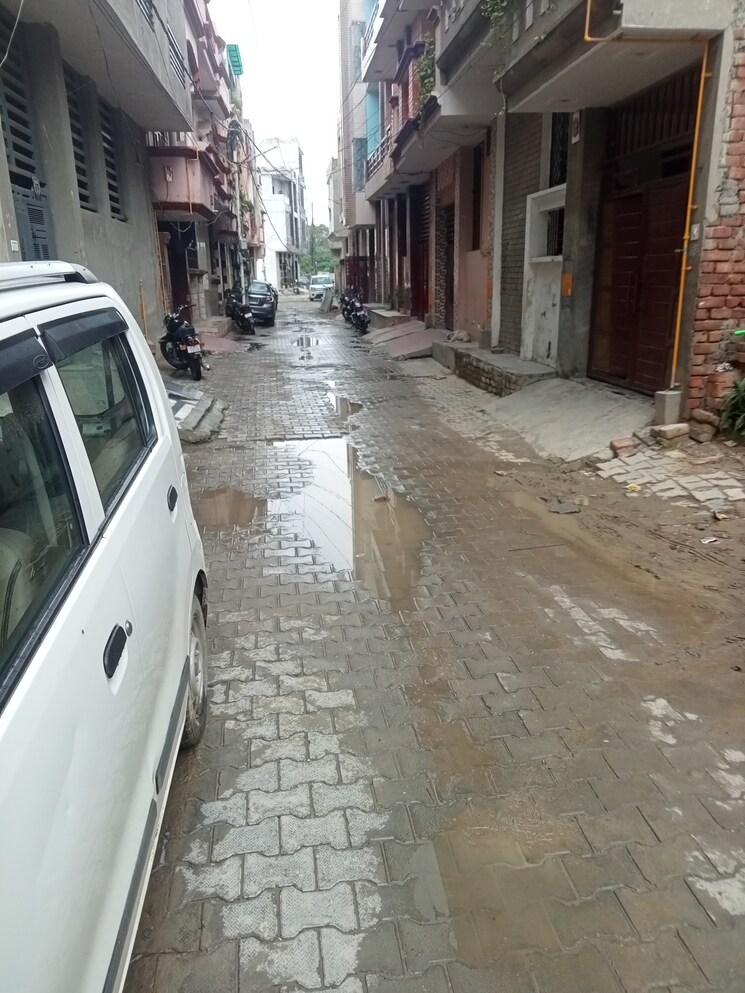 Balcony, virat nagar 4 Bedroom 100 Sq.Yd. Villa In Virat Nagar Panipat 8960397