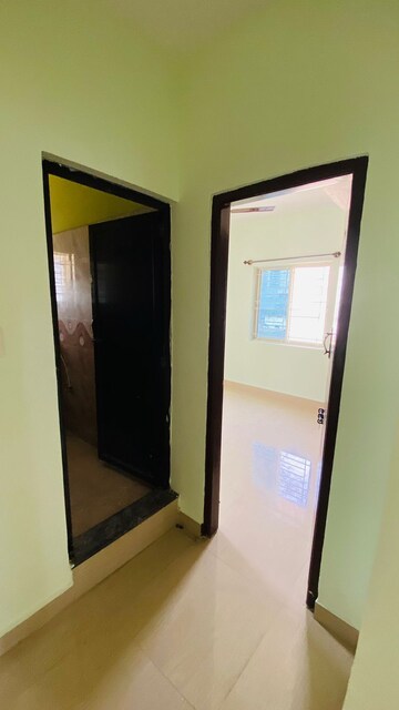 Room in 2 BHK Builder Floor at Kadugodi – for Rent