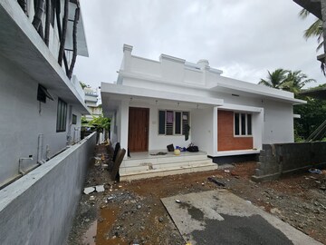 2 BHK Independent House For Sale in Pottore