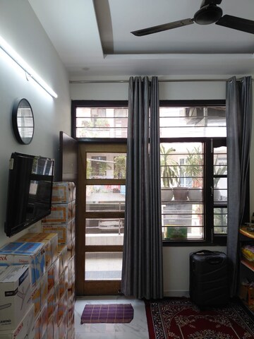 Parking in 3 BHK Builder Floor at Dhakoli – for Sale