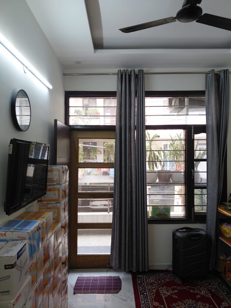  Parking, dhakoli 3 Bedroom 1000 Sq.Ft. Builder Floor In Dhakoli Zirakpur 8960472