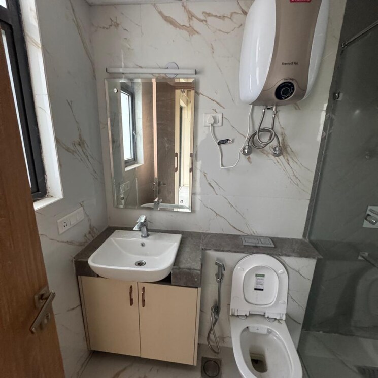 Bathroom, sector 65 3.5 Bedroom 1828 Sq.Ft. Builder Floor In Sector 65 Gurgaon 8960555