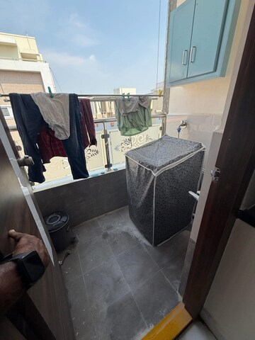 Team Area in 1 BHK Apartment at Begumpet – for Rent