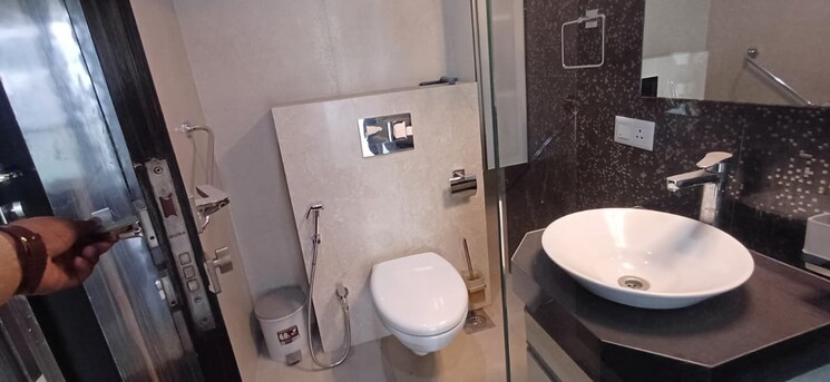Bathroom, manav-eternelle 4 Bedroom 3728 Sq.Ft. Apartment In Baner Pune 8960573