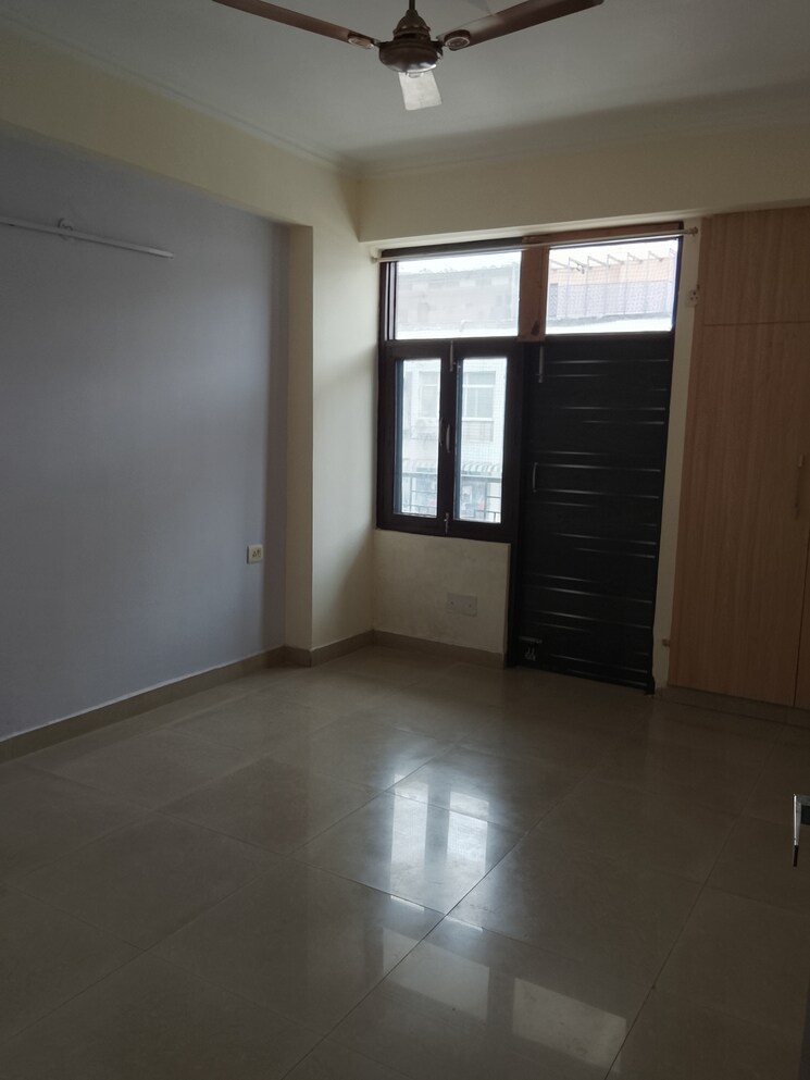 Room, amrapali-royal 4 Bedroom 1668 Sq.Ft. Apartment In Vaibhav Khand Ghaziabad 8960603