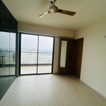 Room in 3 BHK Apartment at M3M Heights, Sector 65 – for Rent