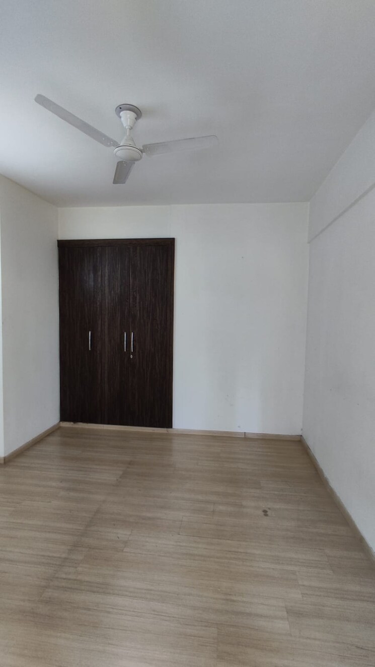 Room, moti nagar 3 Bedroom 1637 Sq.Ft. Apartment In Moti Nagar Delhi 8960595