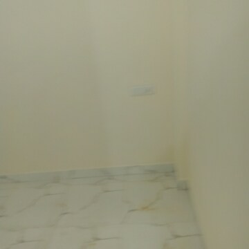 Room in 1 BHK Builder Floor at Ejipura – for Rent