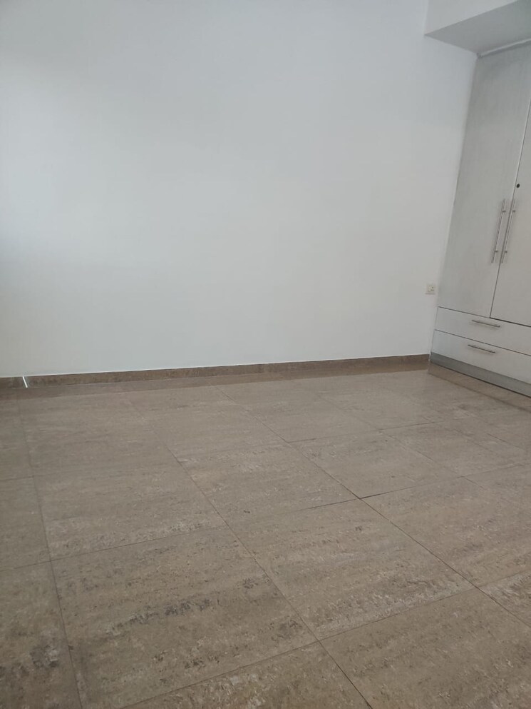 Room, gulshan-gc-grand 3 Bedroom 894 Sq.Ft. Apartment In Vaibhav Khand Ghaziabad 8960633