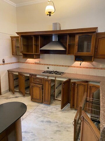 Kitchen in 3 BHK Builder Floor at Sector 35 – for Rent
