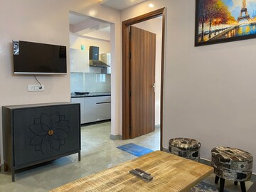 Kitchen in 1.5 BHK Builder Floor at Palm Residency Chhatarpur, Chattarpur – for Rent