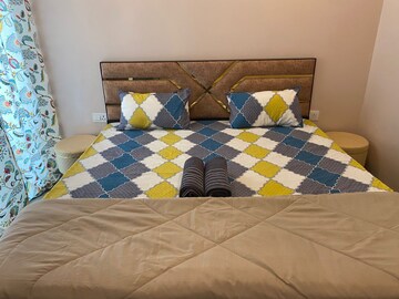 Bedroom in 1.5 BHK Builder Floor at Palm Residency Chhatarpur, Chattarpur – for Rent