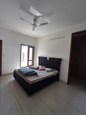 Bedroom in 2 BHK Builder Floor at Sector 21 – for Rent