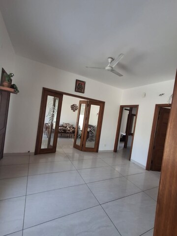 Living Room in 2 BHK Builder Floor at Sector 21 – for Rent