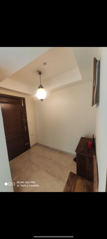 Furnished Amenities in 3 BHK Apartment at ATS Triumph, Sector 104 – for Rent
