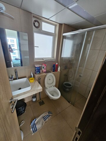Attached Bathroom in 1 BHK Apartment at Sheth Vasant Oasis, Andheri East – for Rent