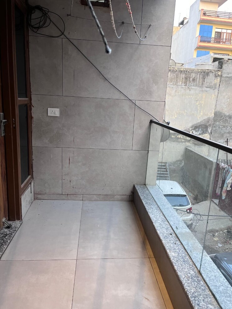 Kitchen, ashok-vihar-sector-3 2.5 Bedroom 1208 Sq.Ft. Builder Floor In Sector 3 Gurgaon 8960784