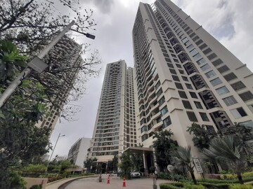 4 BHK Apartment – Exterior View View at Oberoi Realty Woods, Goregaon East - for Rent
