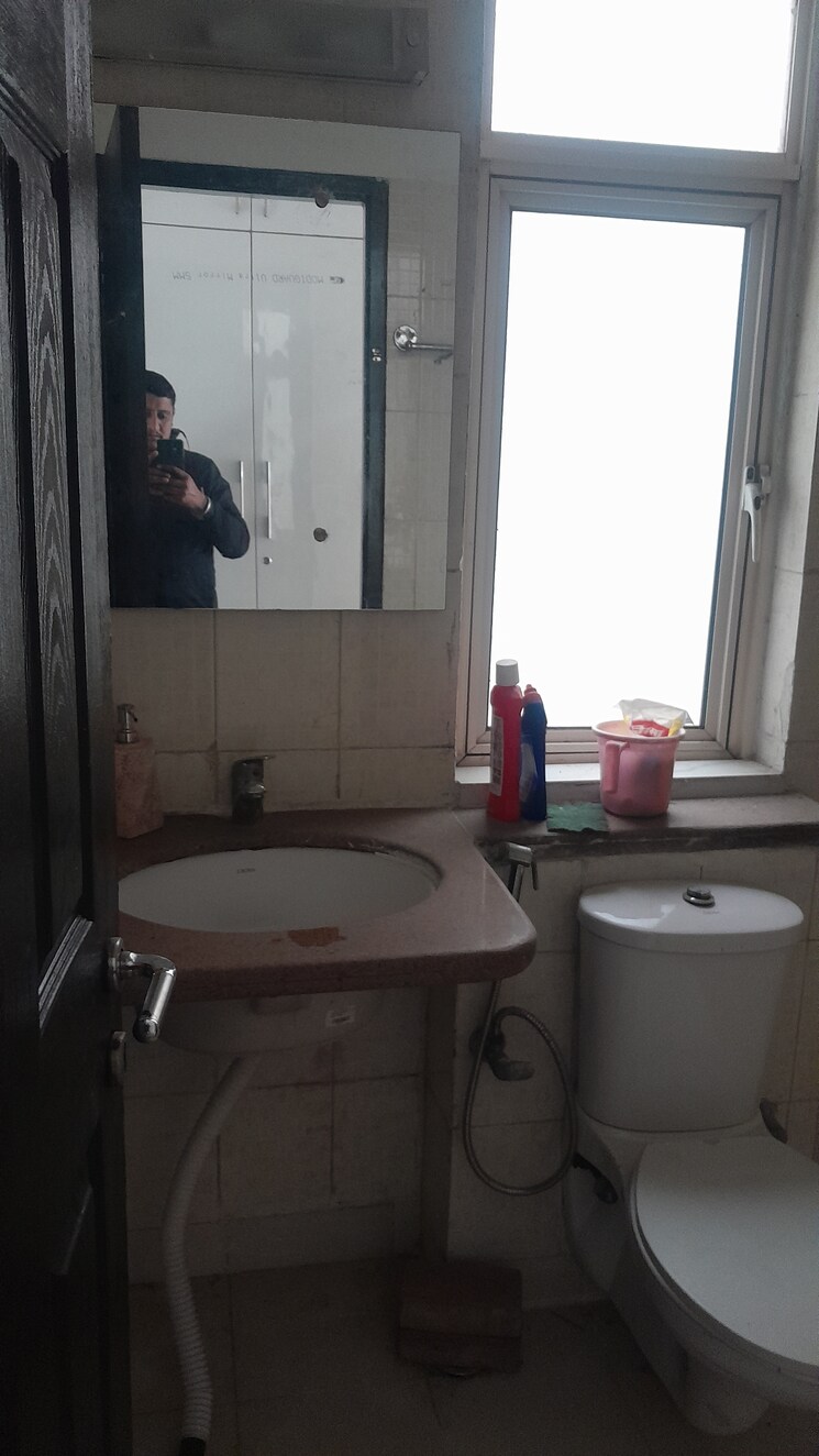 Kitchen, unitech-woodstock-floors 3 Bedroom 1450 Sq.Ft. Builder Floor In Sector 50 Gurgaon 8960819