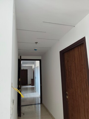 Kitchen in 3.5 BHK Apartment at Rishita Manhattan, Gomti Nagar – for Rent