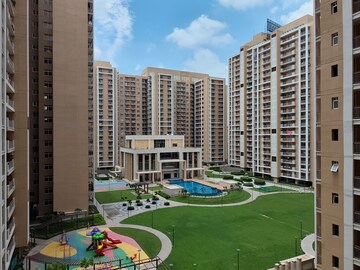 3.5 BHK Apartment – Exterior View View at Rishita Manhattan, Gomti Nagar - for Rent