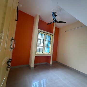 Room in 4 BHK Independent House at Kurubarahalli – for Rent