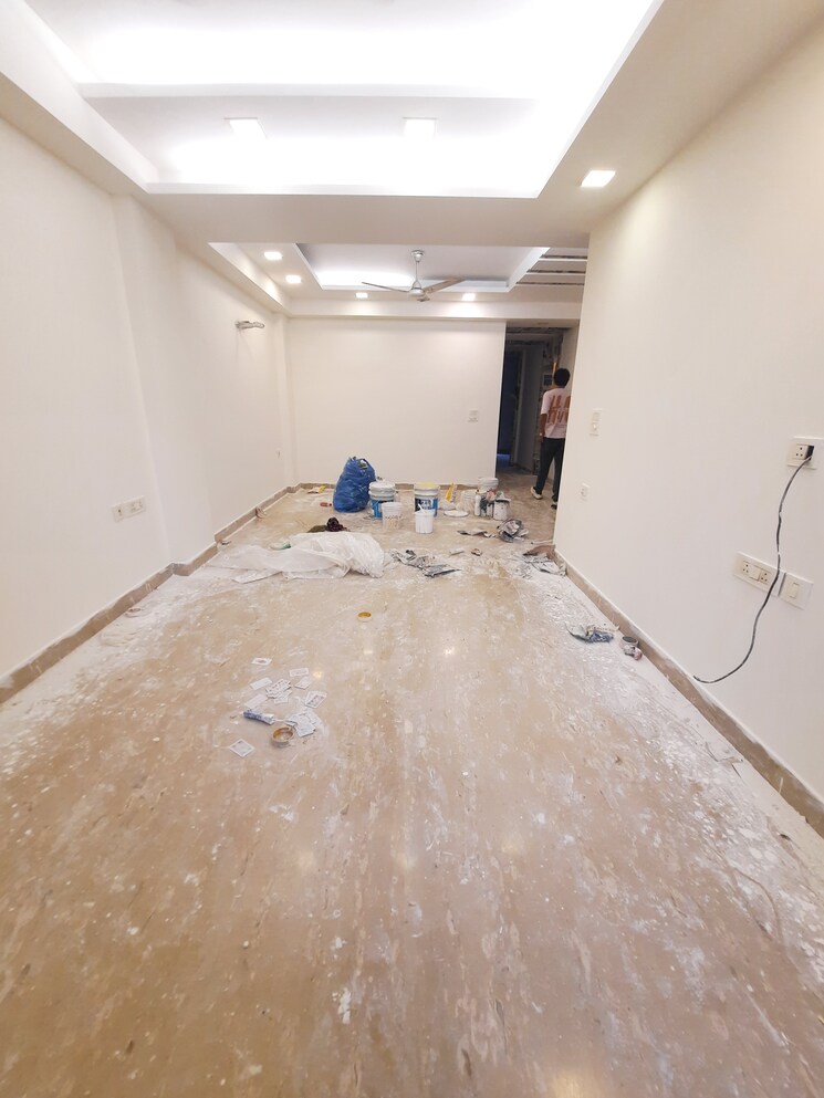 Room, shivalik colony 3 Bedroom 1800 Sq.Ft. Builder Floor In Shivalik Colony Delhi 8960917