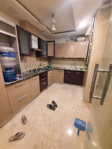 Team Area in 3 BHK Builder Floor at Shivalik Colony – for Rent