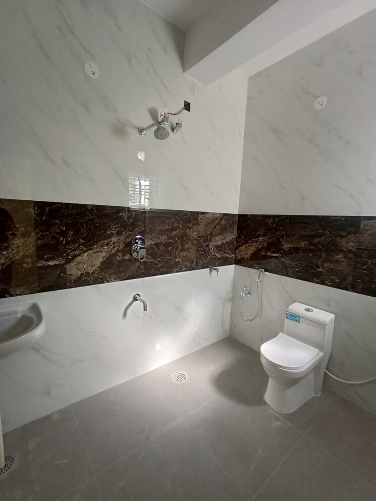 Bathroom, hsr layout 2 Bedroom 1300 Sq.Ft. Builder Floor In Hsr Layout Bangalore 8960927