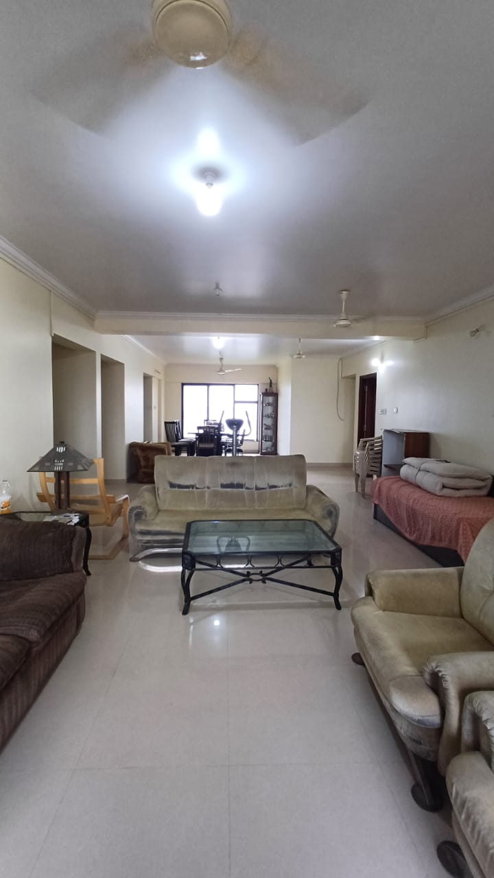 4 BHK + Pooja Room 1700 Sq.Ft. Apartment in Whispering Heights