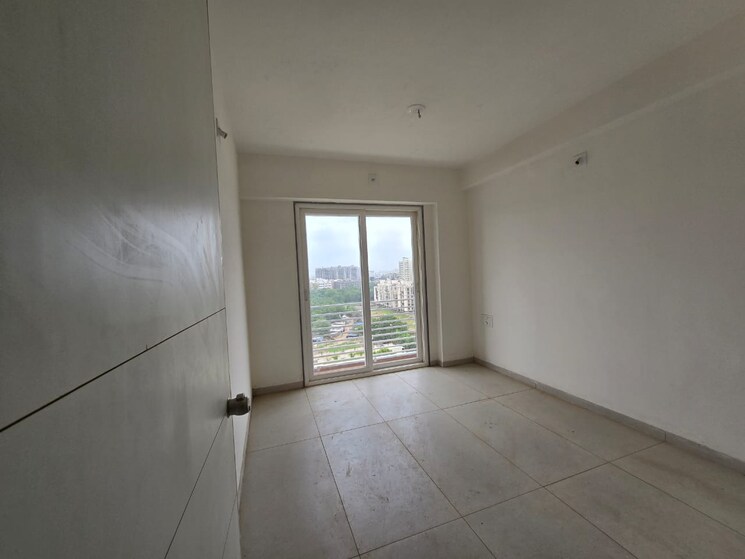 Room, sama savli road 3 Bedroom 2128 Sq.Ft. Apartment In Sama Savli Road Vadodara 8960956