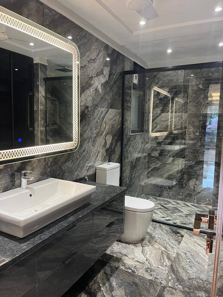 Living Room, dlf-the-icon 4 Bedroom 500 Sq.Yd. Builder Floor In Dlf Phase V Gurgaon 8960990