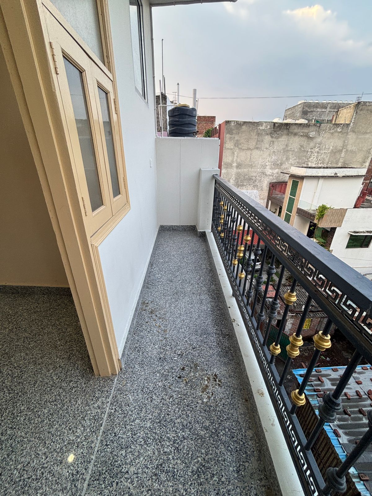 2 BHK + Extra Room Apartment For Rent in Palm Residency Chhatarpur