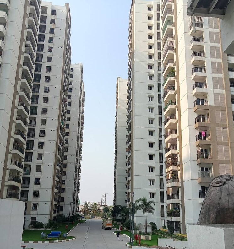 Exterior View, cybercity-rainbow-vistas-rock-gardens 3 Bedroom 1585 Sq.Ft. Apartment In Hi Tech City Hyderabad 8961018